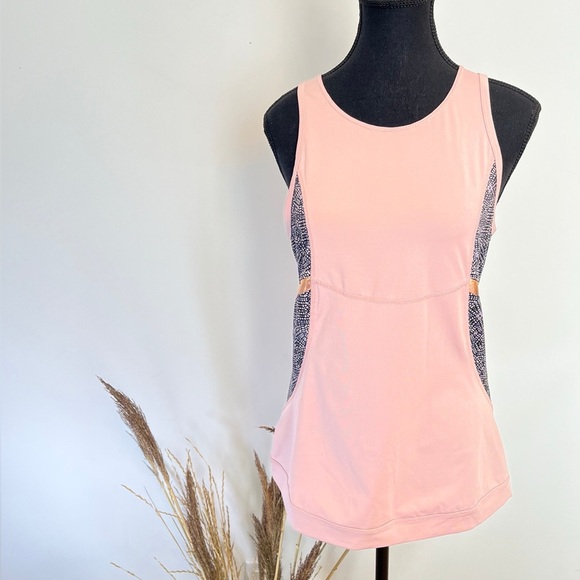 Women's Pink Sleeveless Top - Picture 2 of 6